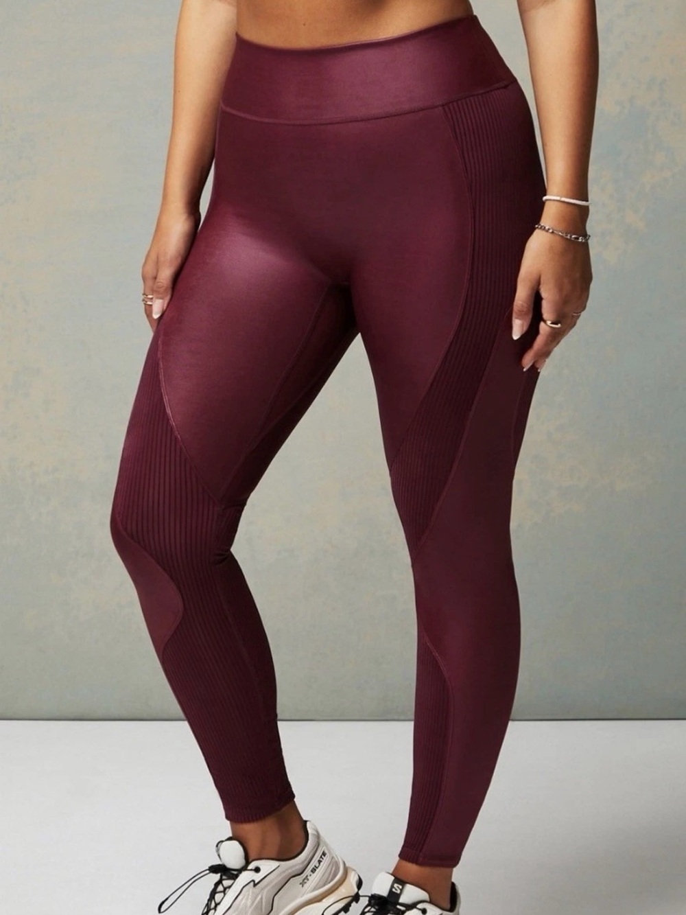 NWT Fabletocs High-Waist Merlot Shine Seam Detail Active Leggings